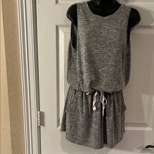 Time and Tru Heather Gray Romper, Sz L
